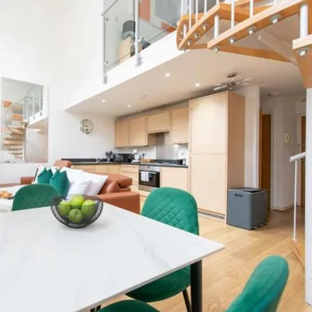 Image 3 - Baring Street, London, N1 3DS, United Kingdom - Apartment for rent