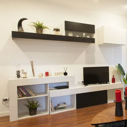 Rent this 2 bed apartment on Pasaje de la Canalización in 28026 Madrid, Spain