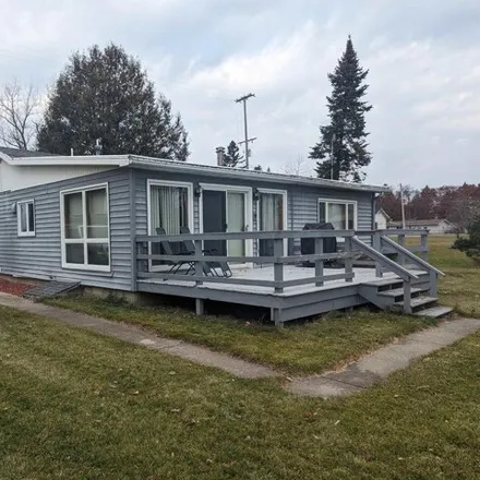 Buy this 2 bed house on 567 South Detroit Street in Au Gres, Arenac County