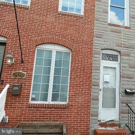 Image 4 - 2424 East Fayette Street, Baltimore, MD 21224, USA - Townhouse for sale