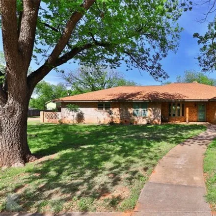 Buy this 4 bed house on 1515 Delwood Drive in Abilene, TX 79603