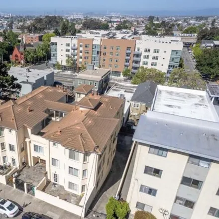 Buy this 1 bed condo on 2927 McClure Street in Oakland, CA 94612