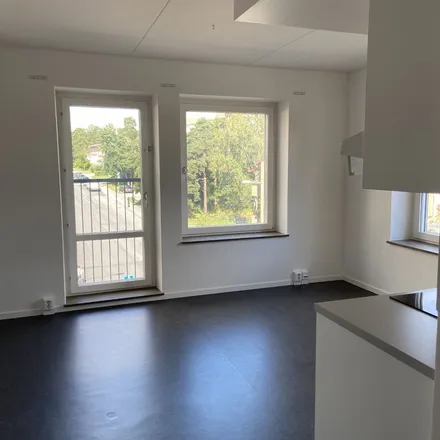 Rent this 1 bed apartment on Sköntorpsvägen 27 in 120 51 Stockholm, Sweden