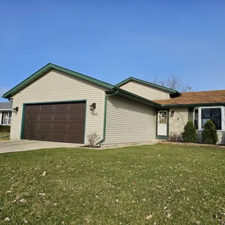Buy this 4 bed house on 679 Foxtail Drive in Hartford, WI 53027