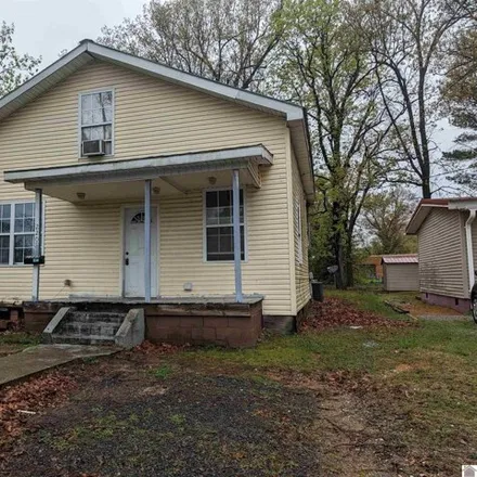 Buy this 3 bed house on 2239 Clay Street in Paducah, KY 42001