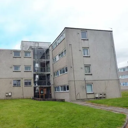Buy this 2 bed apartment on Alberta Avenue in East Kilbride, G75 8AW