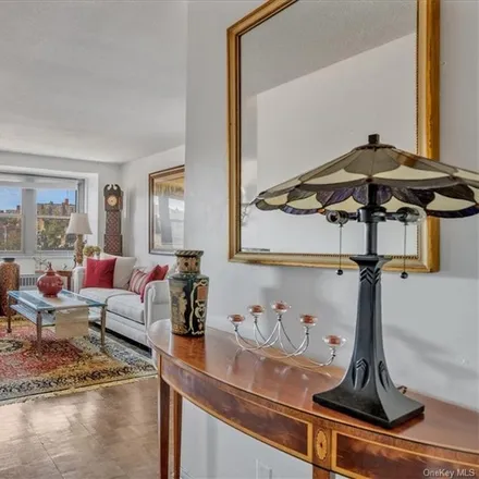 Image 5 - 290 West 232nd Street, New York, NY 10463, USA - Condo for sale