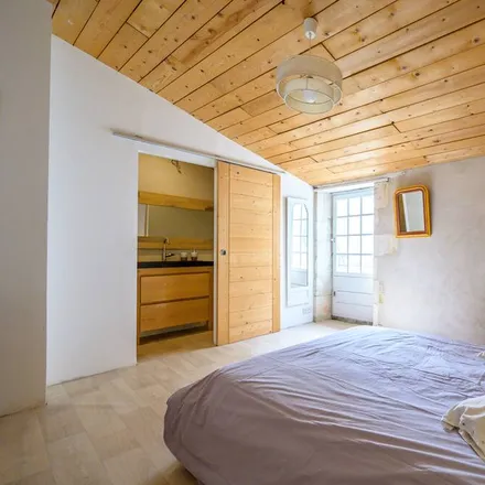 Rent this 5 bed house on 17740 Sainte-Marie-de-Ré