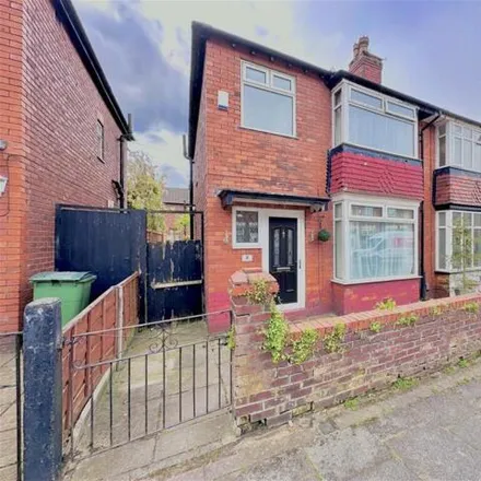 Buy this 3 bed duplex on 19 Courthill Street in Stockport, SK1 4EA
