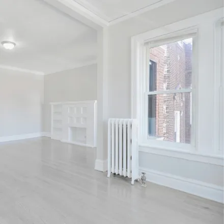 Image 3 - 5023 West Adams Street, Chicago, IL 60644, USA - Duplex for sale