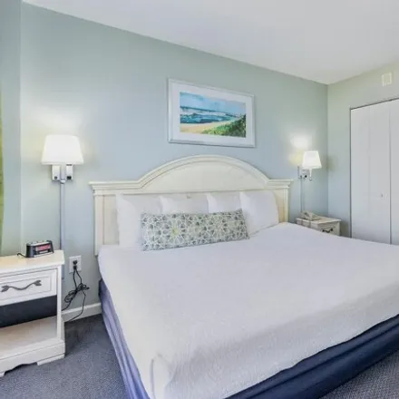 Image 5 - Grande Shores Ocean Resort, 201 77th Avenue North, Myrtle Beach, SC 29572, USA - Condo for sale