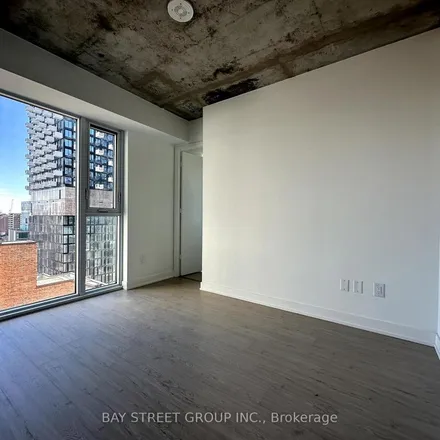 Image 2 - Toronto Metropolitan University, Eaton Centre level 2, Old Toronto, ON M5B 2L9, Canada - Apartment for rent