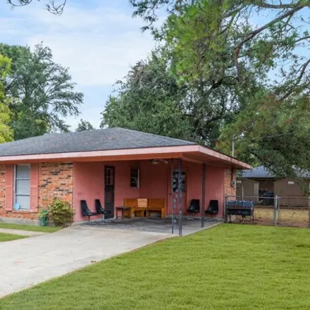 Buy this 3 bed house on 109 Poppy Lane in Lafayette, LA 70501