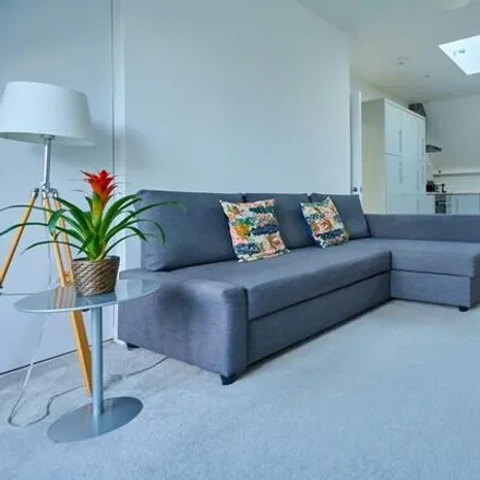 Rent this 2 bed apartment on 67 Dartmouth Road in London, NW2 4RT