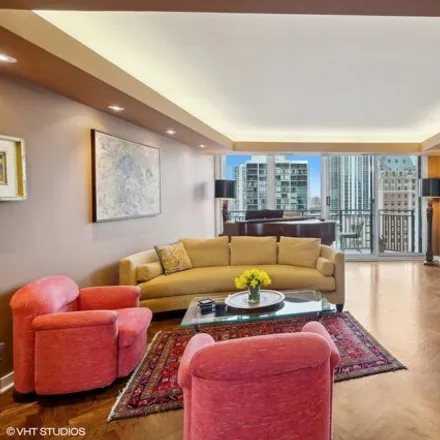 Image 2 - Park Astor, 1515 North Astor Street, Chicago, IL 60610, USA - Condo for sale