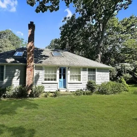 Rent this 3 bed house on 29 Squiretown Road in Southampton, Hampton Bays