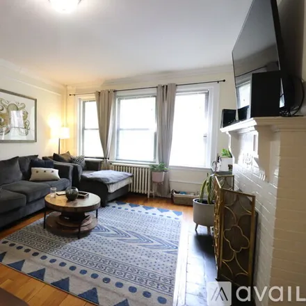 Rent this 2 bed apartment on 36 Park St