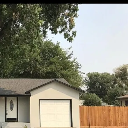 Buy this 3 bed house on 2140 O Farrell Avenue in Modesto, CA 95350