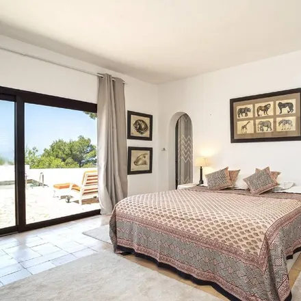 Rent this 4 bed house on 07839 Sant Josep de sa Talaia