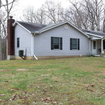 Buy this 3 bed house on 15407 Boyd Road in Sparta Township, IN 47018