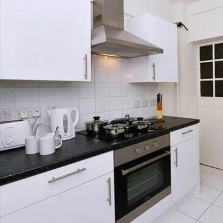 Image 4 - Pelham Court, 145 Fulham Road, London, SW3 6SD, United Kingdom - Apartment for rent