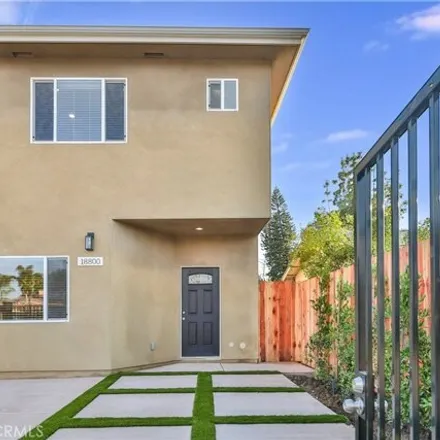 Rent this 3 bed house on Blythe Elementary School in Geyser Avenue, Los Angeles