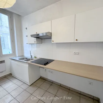 Rent this 2 bed apartment on Cabinet Artlex in Passage du Commerce, 44003 Nantes