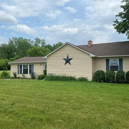 Buy this 3 bed house on 3314 West Lake Road in Vienna Township, MI 48420