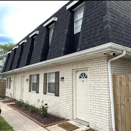 Rent this 2 bed townhouse on 205 Maryland Drive in Luling, St. Charles Parish
