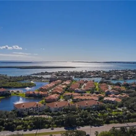 Image 2 - 77 Bayview Court, Bayway Isles, Saint Petersburg, FL 33711, USA - Townhouse for sale