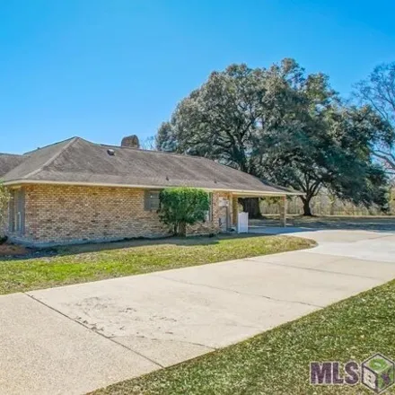Image 3 - 6927 Greenmeadow Drive, Greenwell Acres East, Central, LA 70739, USA - House for sale