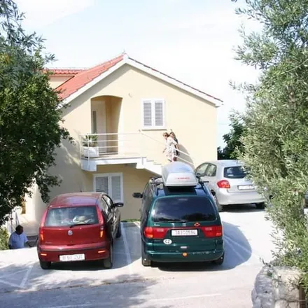 Image 8 - 21310 Grad Omiš, Croatia - Apartment for rent