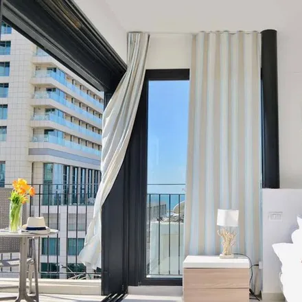 Rent this 3 bed apartment on Tel Aviv-Yafo Municipality in Ibn Gabirol 69, 6296802 Tel-Aviv
