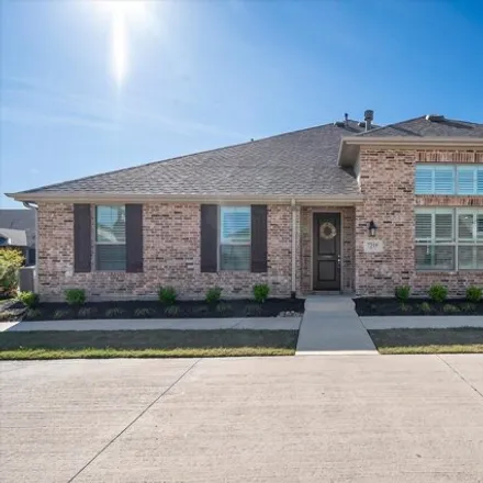 Rent this 3 bed house on Zinfandel Road in Grand Prairie, TX 75054