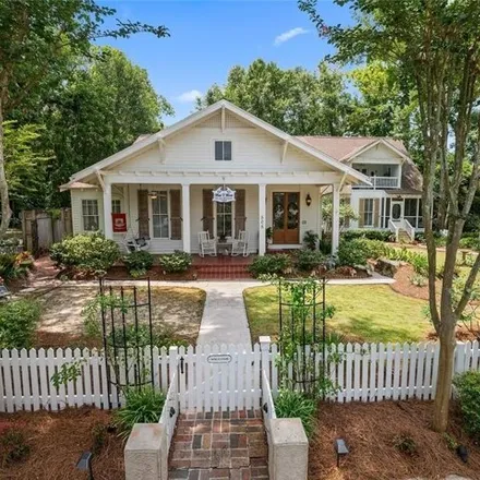 Buy this 6 bed house on Blue Willow Bed and Breakfast in 505 East Rutland Street, Covington