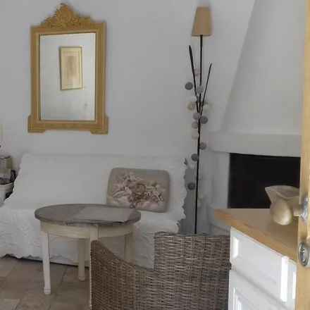 Rent this 1 bed house on 83990 Saint-Tropez