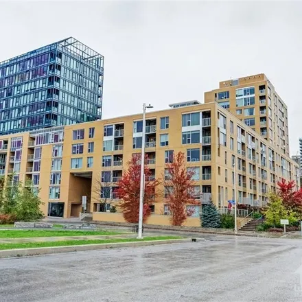 Rent this 2 bed apartment on Booth Street Bridge in Booth Street, Ottawa