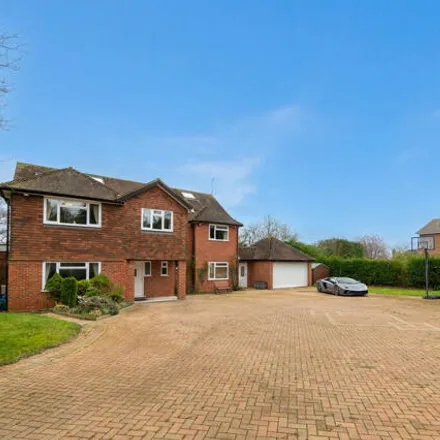 Buy this 7 bed house on Beresford in Oakside Way, Reading