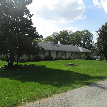 Buy this 4 bed house on 194 Highland Street in Flemingsburg, KY 41041