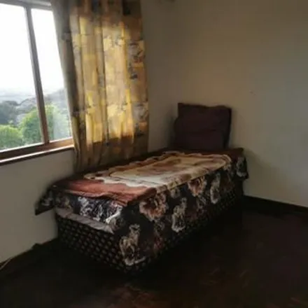 Image 5 - Hudd Road, Athlone Park, Umbogintwini, South Africa - Apartment for rent