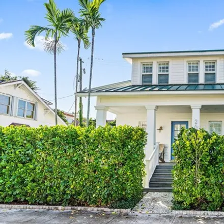 Rent this 3 bed house on 276 Park Avenue in Palm Beach, Palm Beach County