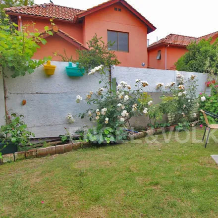 Buy this 3 bed house on Los Pistachos 0532 in 291 2158 Machalí, Chile