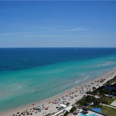 Image 1 - 1830 South Ocean Drive, Hallandale Beach, FL 33009, USA - Condo for rent