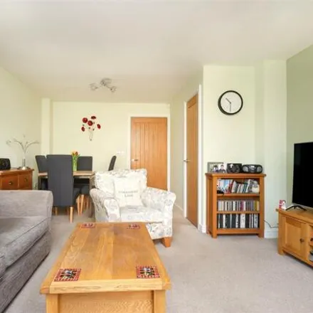 Image 3 - Woodland Garth, Rothwell, LS26 0RR, United Kingdom - Duplex for sale