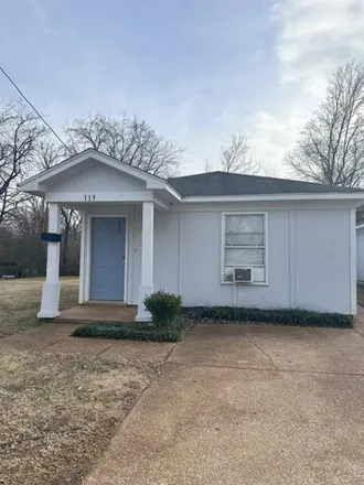 Buy this 2 bed house on 117 Lucy Avenue in Memphis, TN 38106