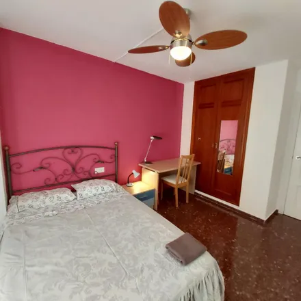 Rent this 6 bed apartment on Carrer de la República de Guinea Equatorial in 192-200, 46022 Valencia