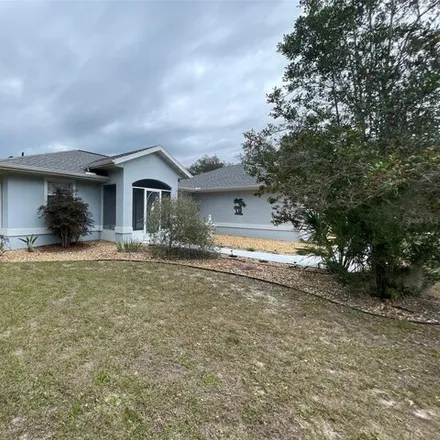 Rent this 3 bed house on 3635 East Zelkova Lane in Citrus County, FL 34442