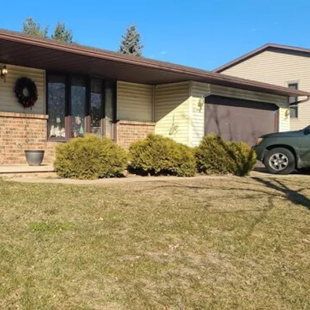 Buy this 3 bed house on 2266 Hilltop Drive in Ashwaubenon, WI 54313