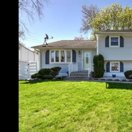 Image 1 - 20 10th Street, New Market, Piscataway Township, NJ 08854, USA - House for sale