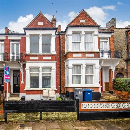 Rent this 1 bed apartment on Sylvester Road in London, N2 8HL